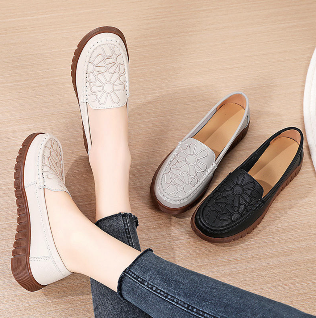 Women’s Single-Buckle Flat Shoes