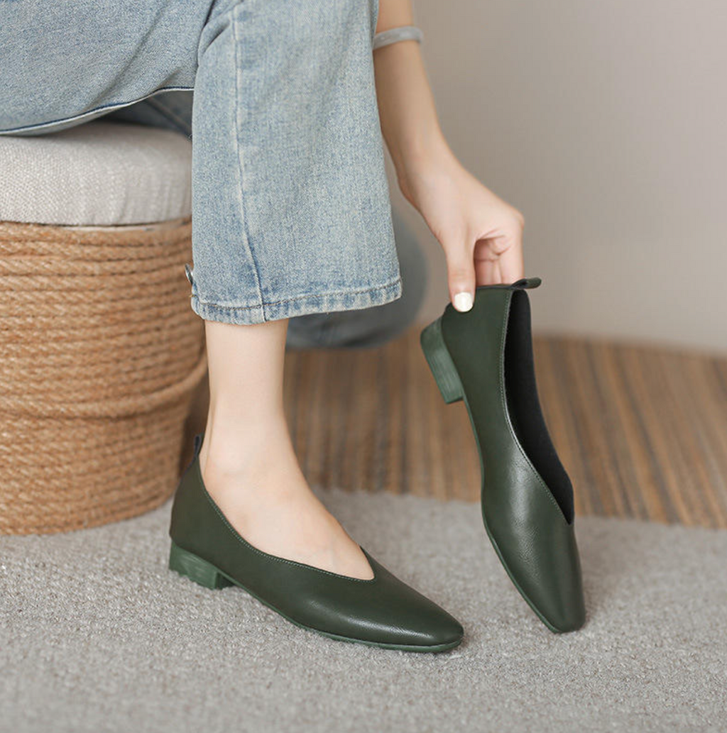 Women’s Low-Heel Flat Shoes