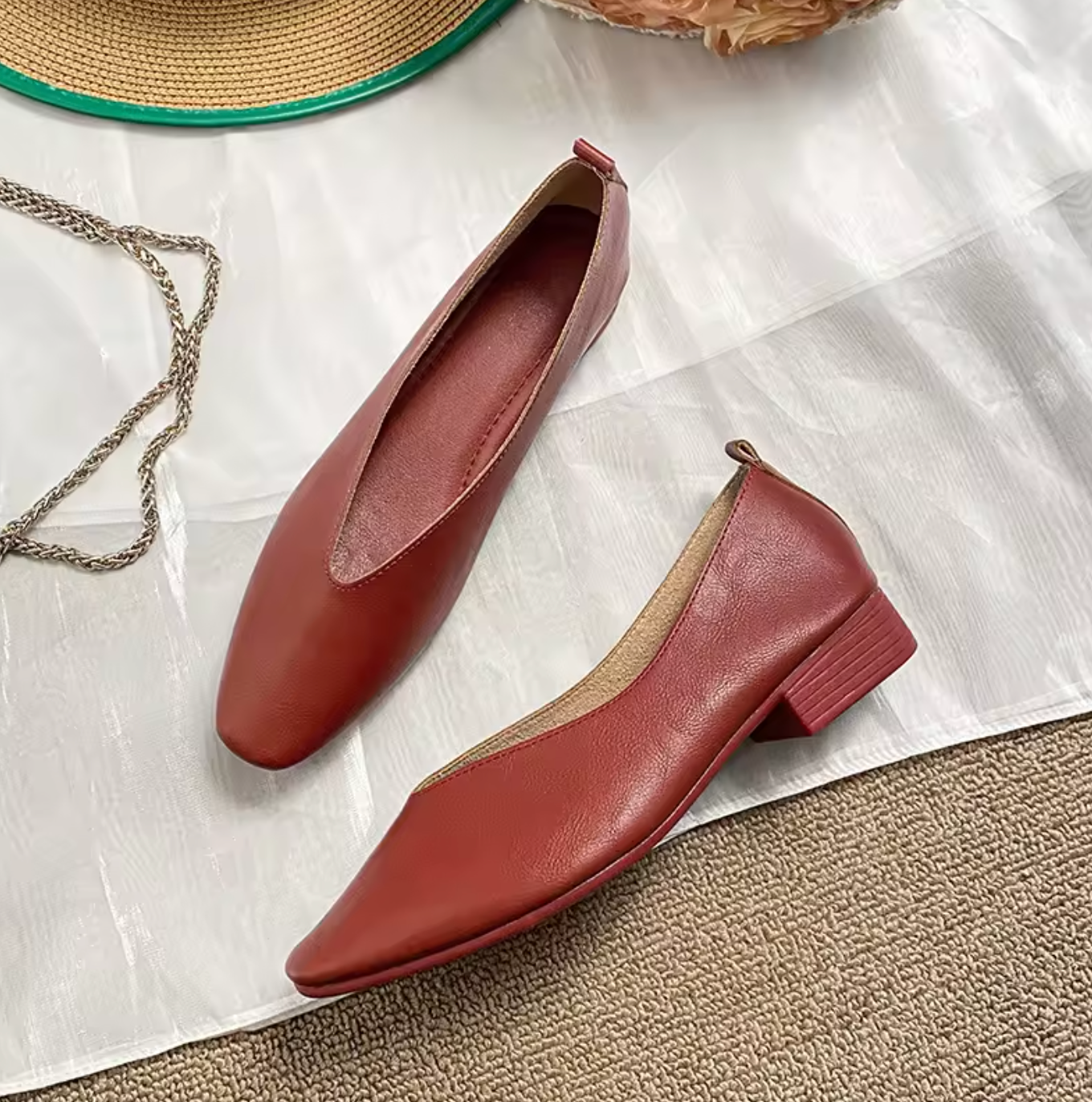Women’s Low-Heel Flat Shoes