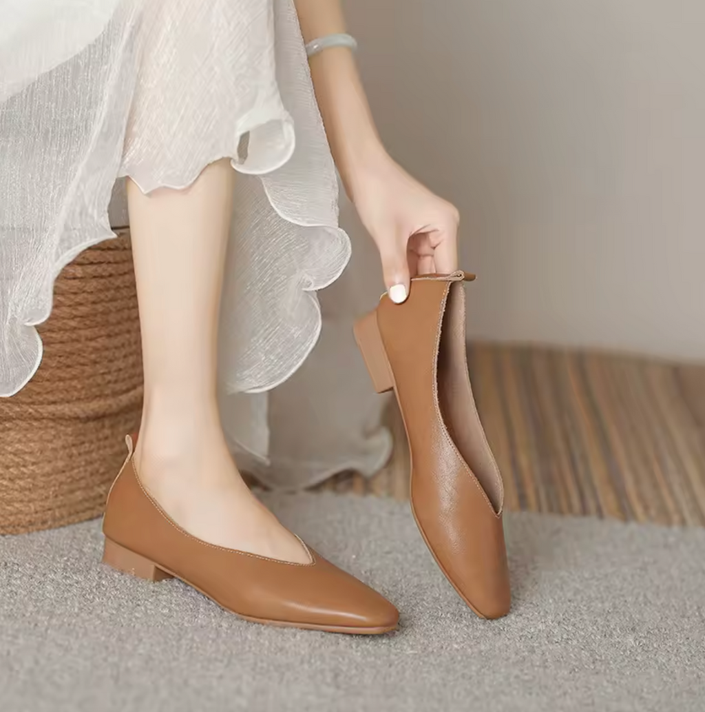 Women’s Low-Heel Flat Shoes